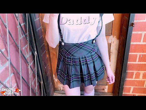 ❤️ Ang mag-aaral na babae ay sumipsip ng kanyang titi nang malalim at nag-fucks sa halip na mga klase. ❌ Sex sa tl.assistirhentai.ru ﹏